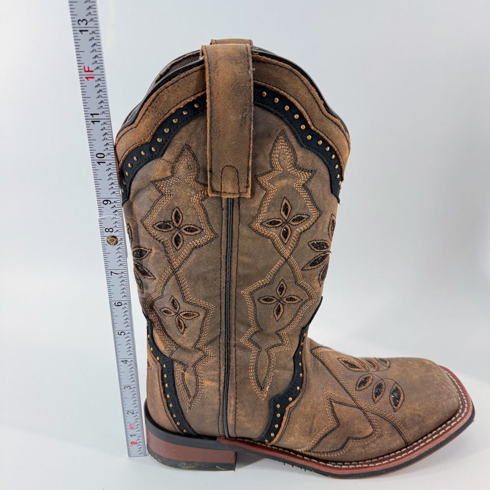 Laredo 5844 Womens Bouquet Square Toe Western Boot Honey Leather Studded 8 M - Picture 12 of 16